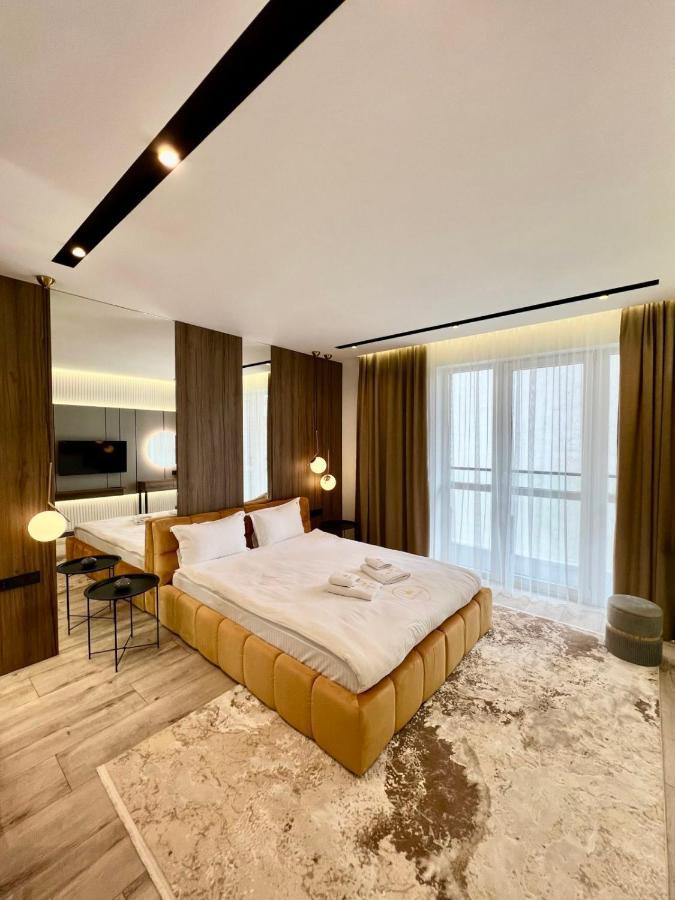 Royal Vip Jacuzzi Apart Λβιβ Εξωτερικό φωτογραφία
