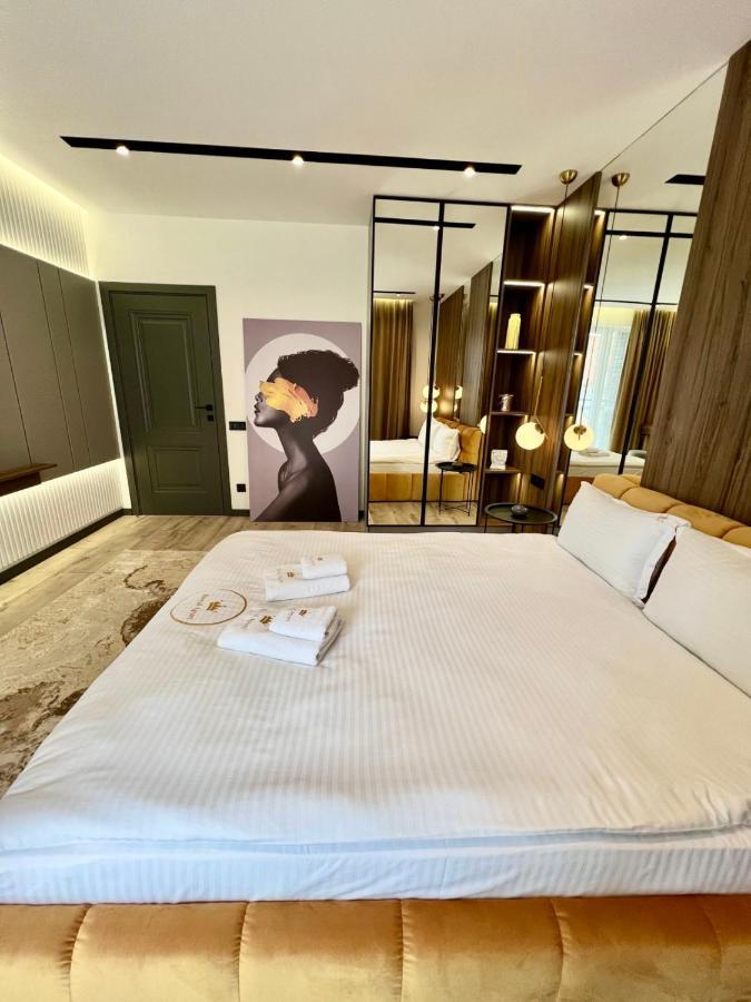 Royal Vip Jacuzzi Apart Λβιβ Εξωτερικό φωτογραφία
