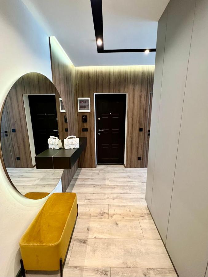 Royal Vip Jacuzzi Apart Λβιβ Εξωτερικό φωτογραφία