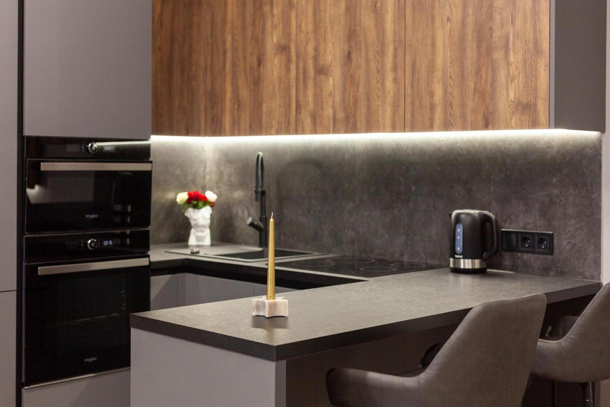 Royal Vip Jacuzzi Apart Λβιβ Εξωτερικό φωτογραφία